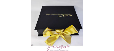 Caixa Cartonada com Foil dourado - 22,5x19x5cm